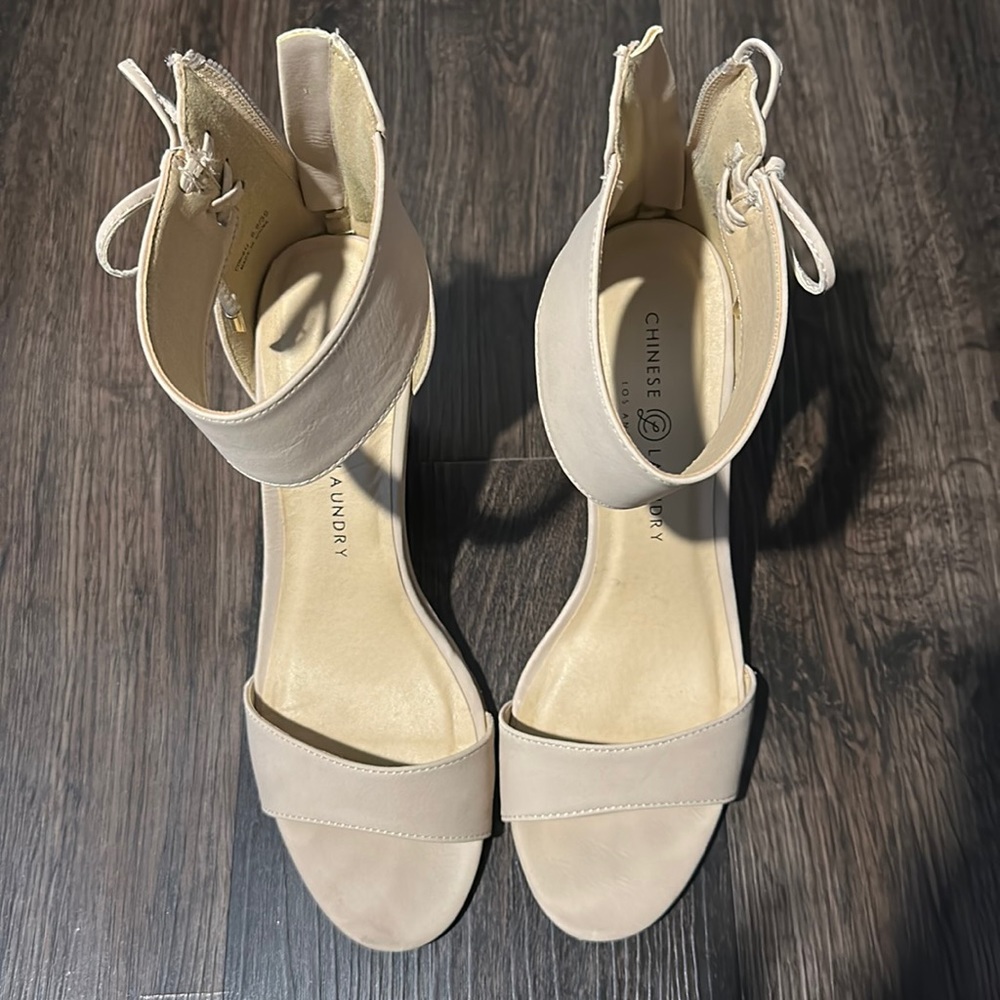 CHINESE LAUNDRY | CAMOMILE WEDGE SANDAL - Picture 3 of 8